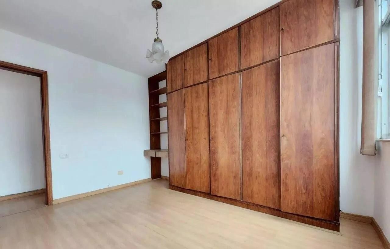 Apartamento à venda com 3 quartos, 111m² - Foto 4