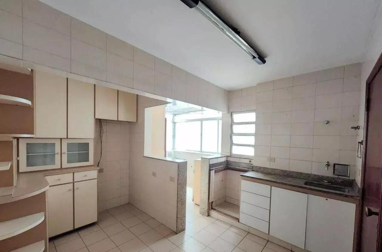 Apartamento à venda com 3 quartos, 111m² - Foto 10