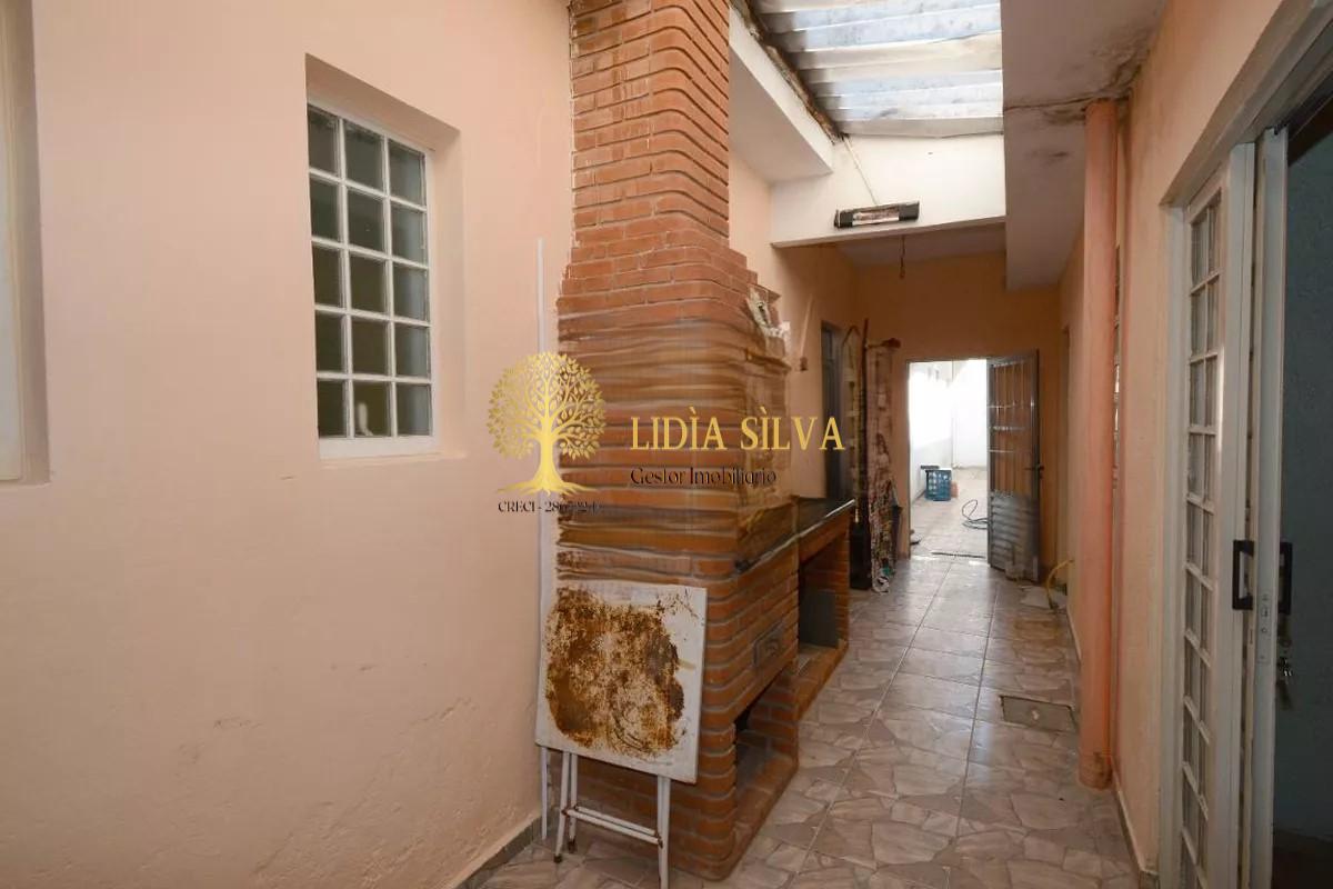 Casa à venda com 5 quartos, 300m² - Foto 17