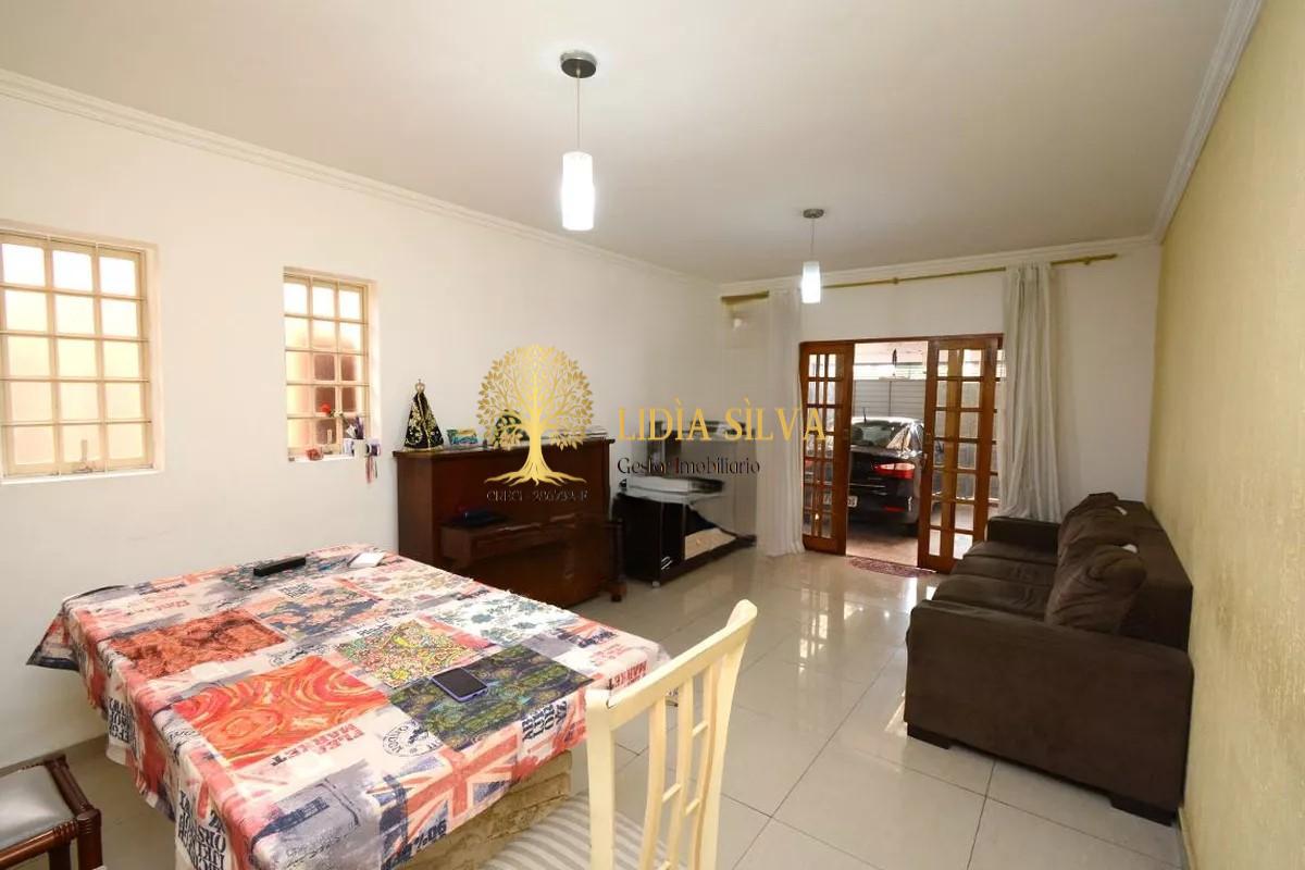 Casa à venda com 5 quartos, 300m² - Foto 32