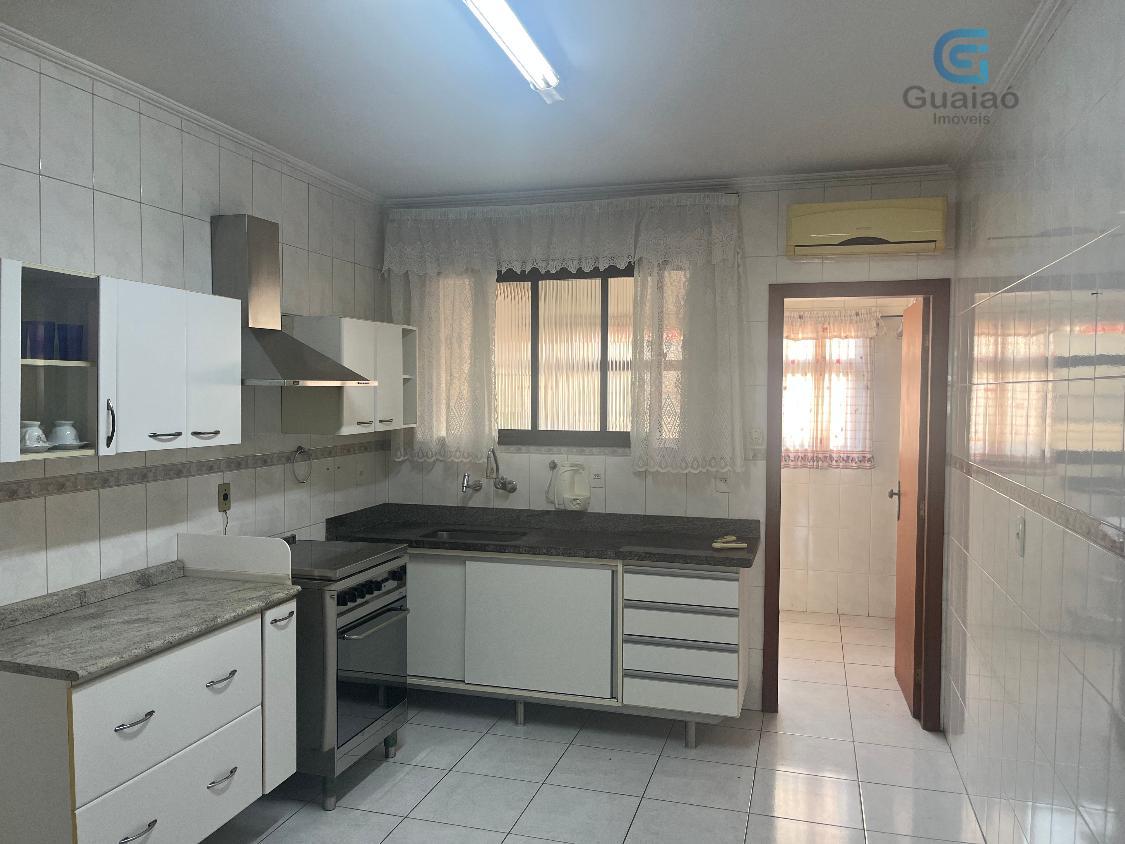 Apartamento para alugar com 2 quartos, 100m² - Foto 4