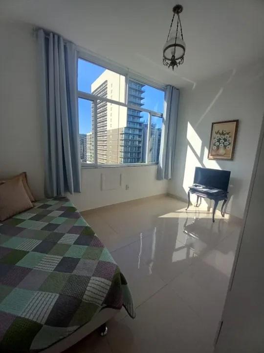 Apartamento à venda com 2 quartos, 80m² - Foto 4