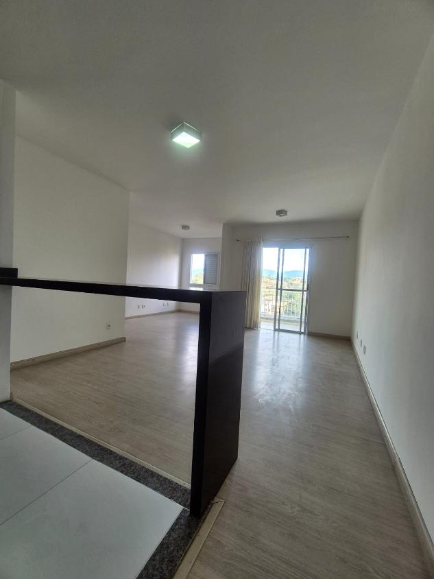 Apartamento à venda com 3 quartos, 83m² - Foto 3