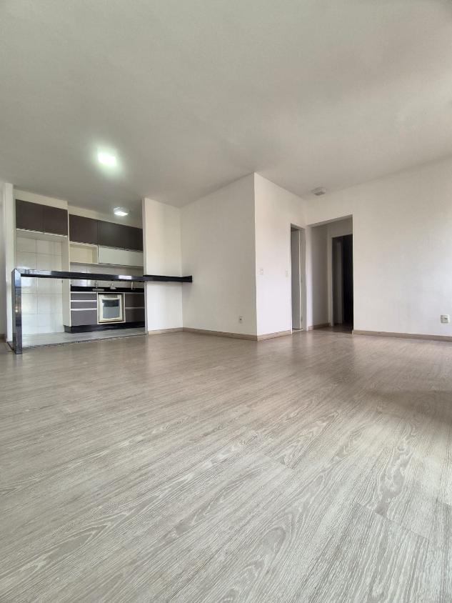 Apartamento à venda com 3 quartos, 83m² - Foto 4