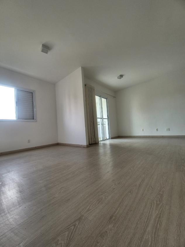 Apartamento à venda com 3 quartos, 83m² - Foto 5