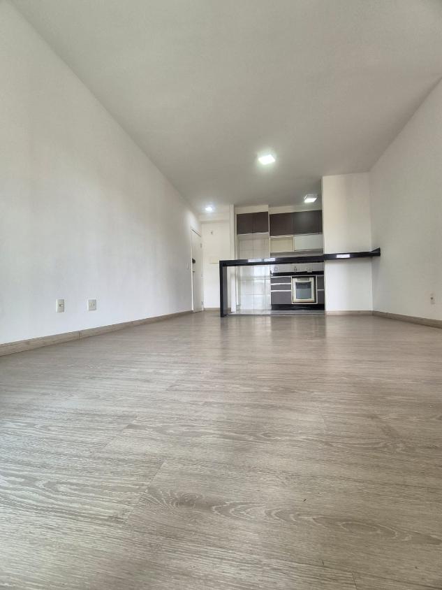 Apartamento à venda com 3 quartos, 83m² - Foto 6