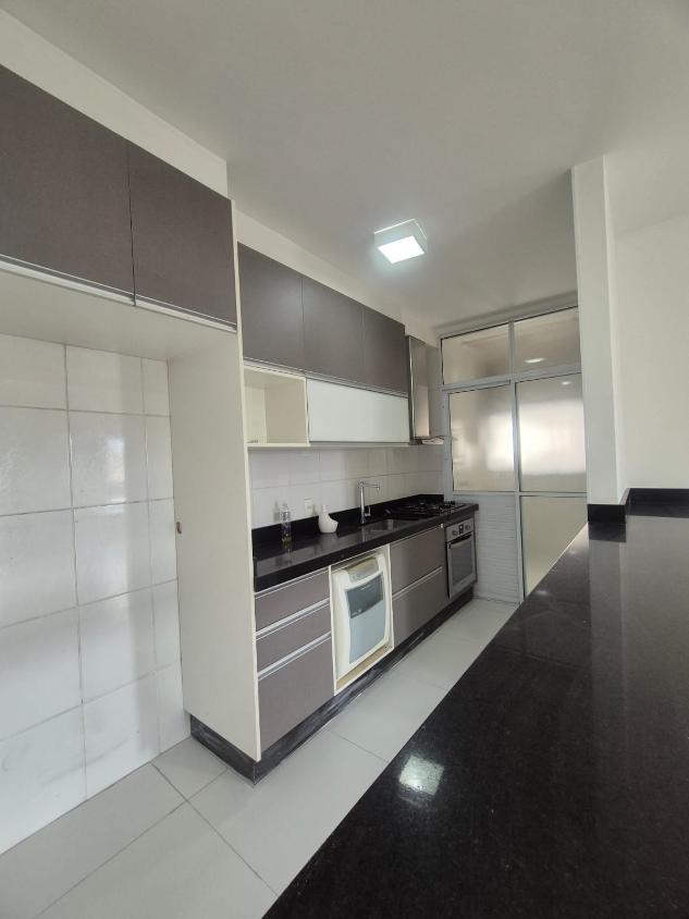 Apartamento à venda com 3 quartos, 83m² - Foto 10