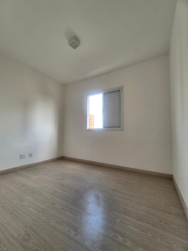 Apartamento à venda com 3 quartos, 83m² - Foto 12