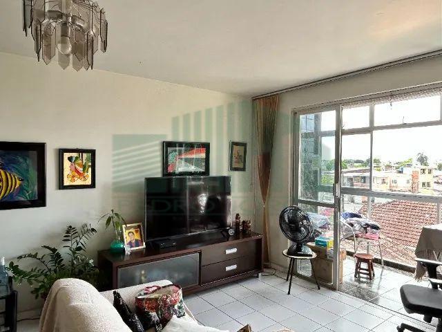 Apartamento à venda com 3 quartos, 111m² - Foto 1