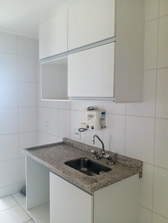 Apartamento à venda com 2 quartos, 65m² - Foto 2