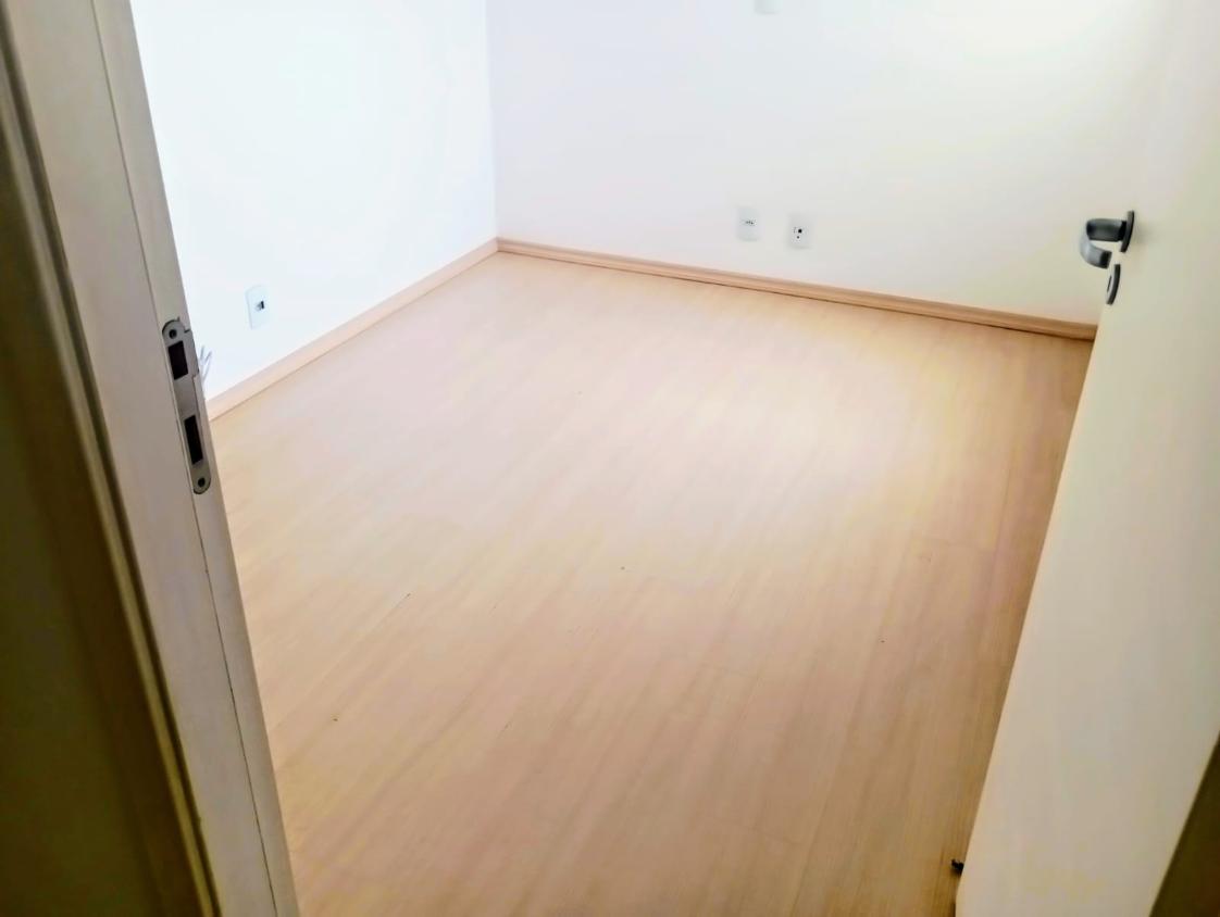 Apartamento à venda com 2 quartos, 65m² - Foto 17