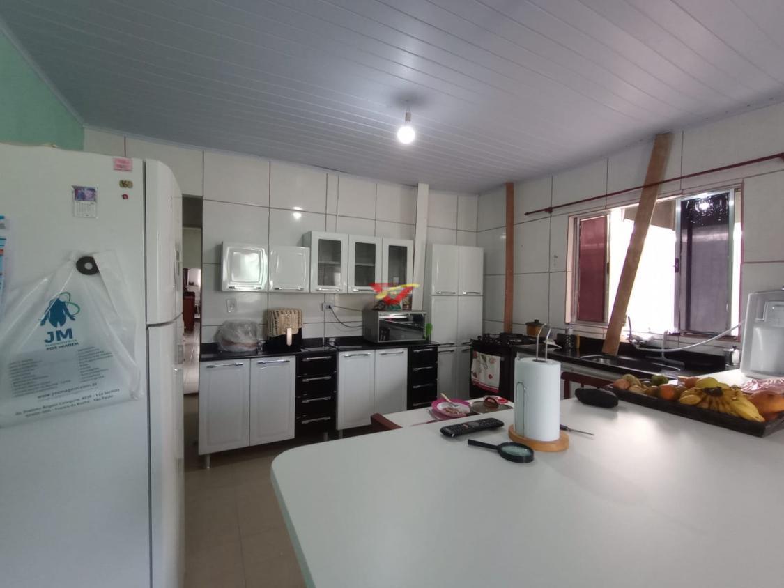 Casa à venda com 2 quartos, 297m² - Foto 9