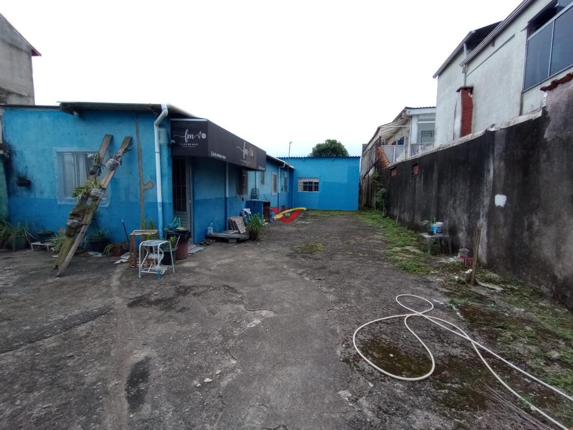 Casa à venda com 2 quartos, 297m² - Foto 2