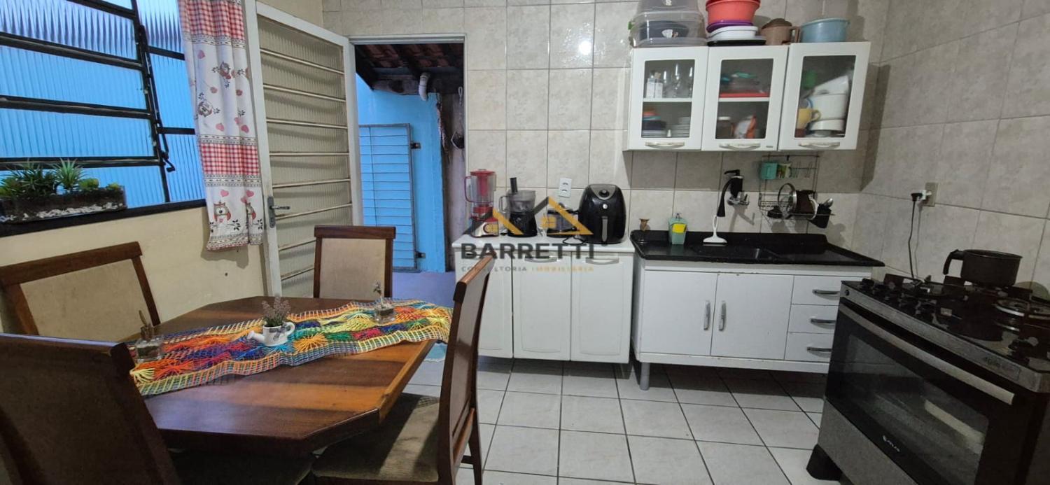 Casa à venda com 2 quartos, 59m² - Foto 6