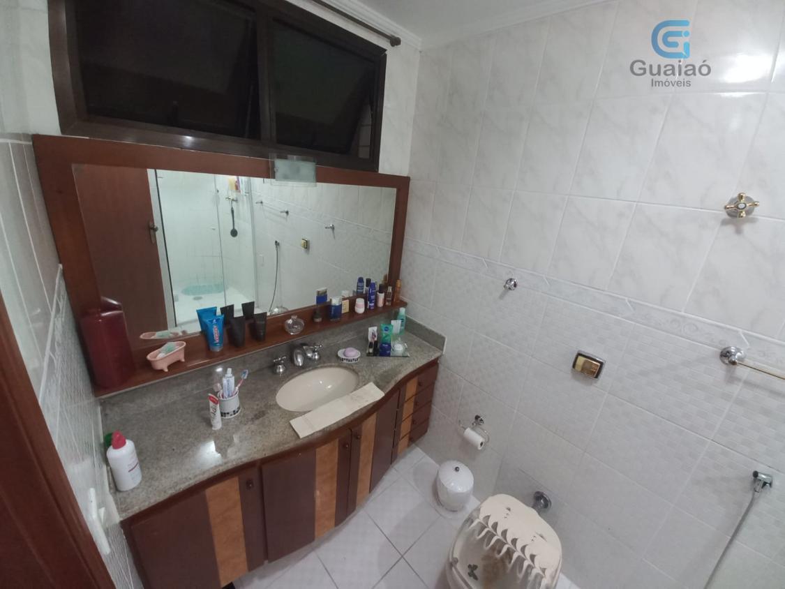 Apartamento à venda com 3 quartos, 138m² - Foto 18