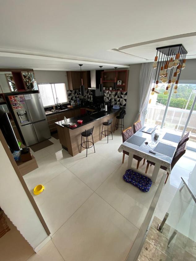 Casa à venda com 4 quartos, 291m² - Foto 9