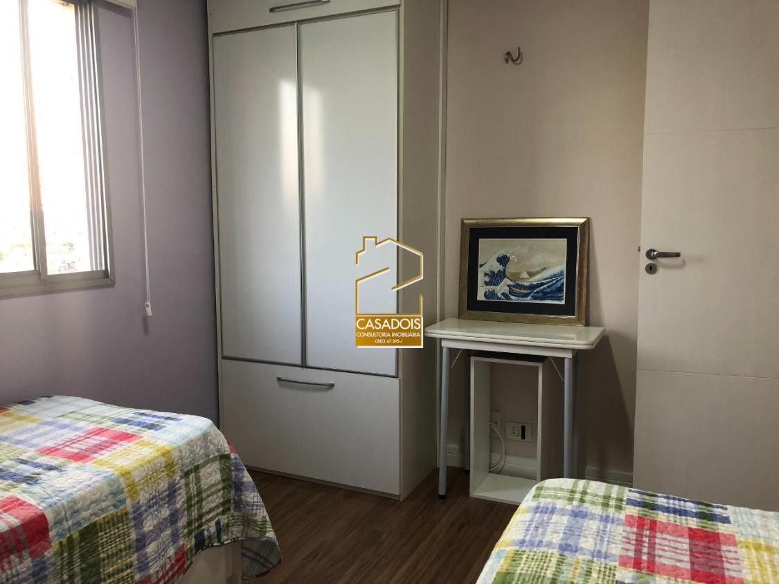 Apartamento à venda com 2 quartos, 65m² - Foto 11