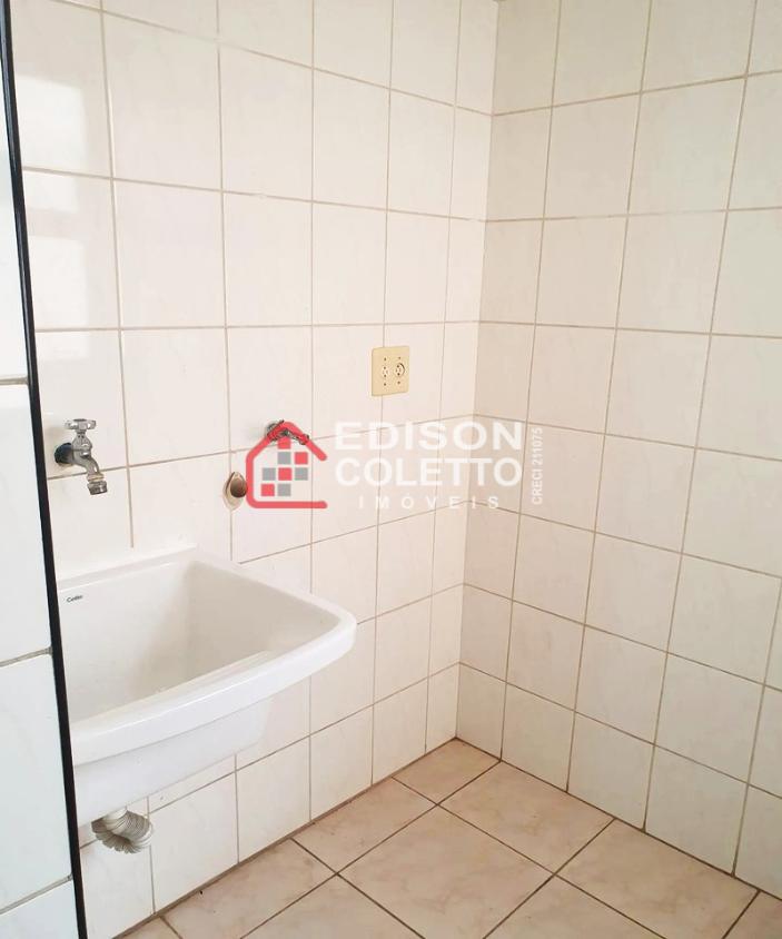 Apartamento à venda com 2 quartos, 67m² - Foto 13