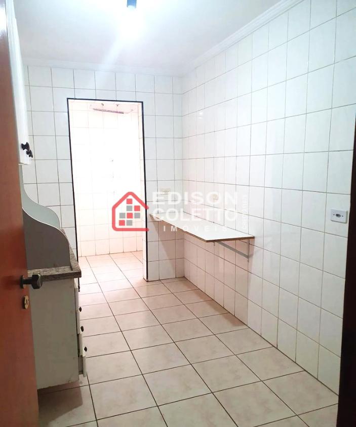 Apartamento à venda com 2 quartos, 67m² - Foto 11