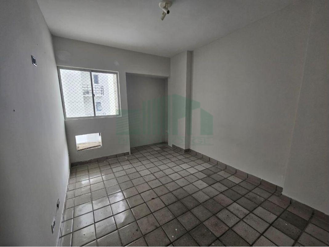 Apartamento à venda com 3 quartos, 93m² - Foto 8