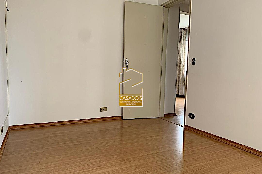 Apartamento à venda com 2 quartos, 72m² - Foto 9