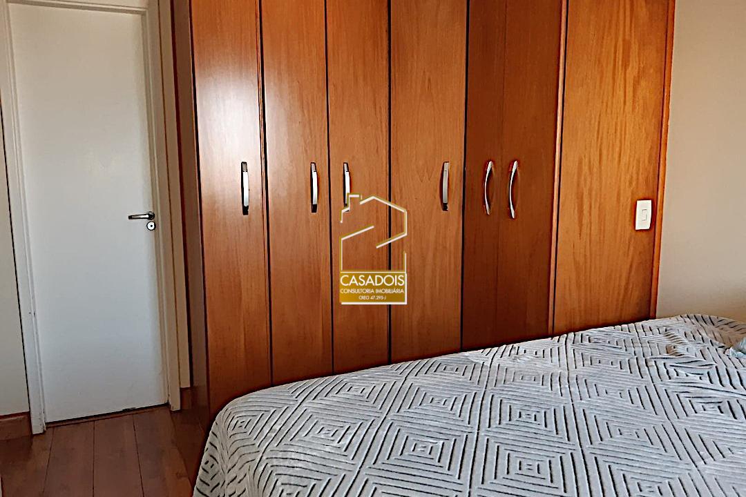 Apartamento à venda com 2 quartos, 62m² - Foto 5