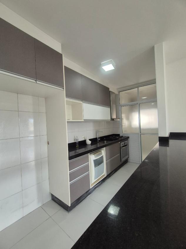 Apartamento à venda com 3 quartos, 83m² - Foto 15