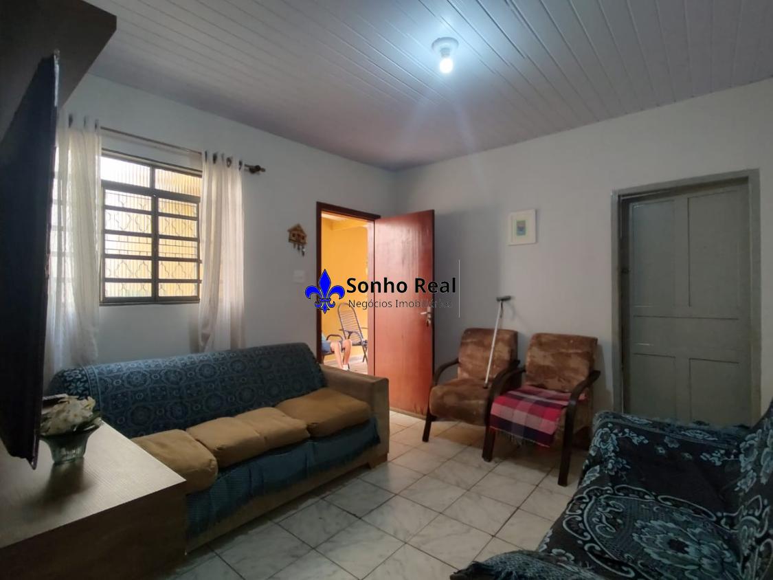 Casa à venda com 4 quartos, 200m² - Foto 18