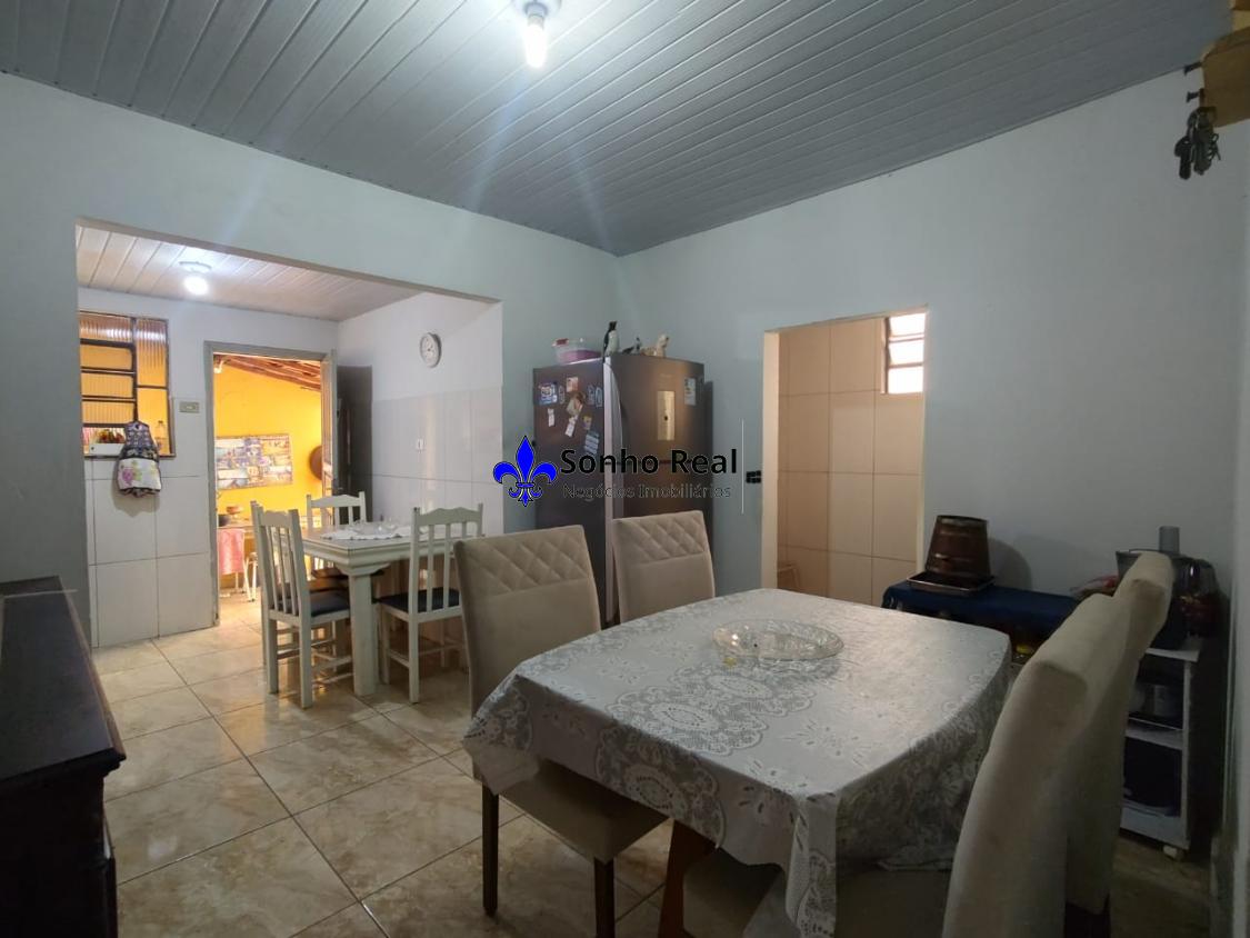 Casa à venda com 4 quartos, 200m² - Foto 6