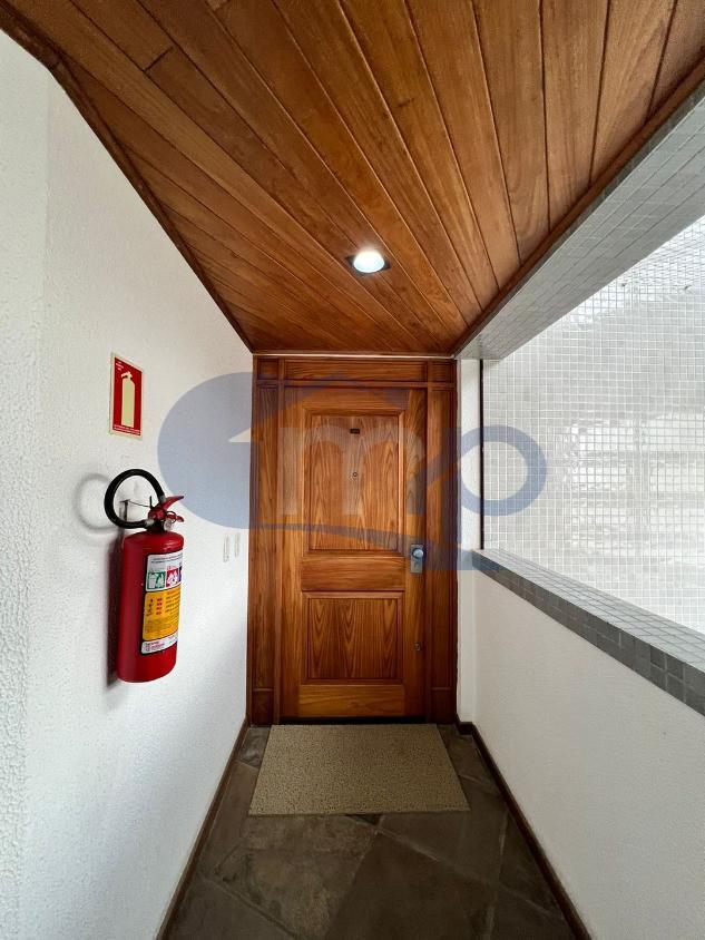 Apartamento à venda com 4 quartos, 180m² - Foto 8