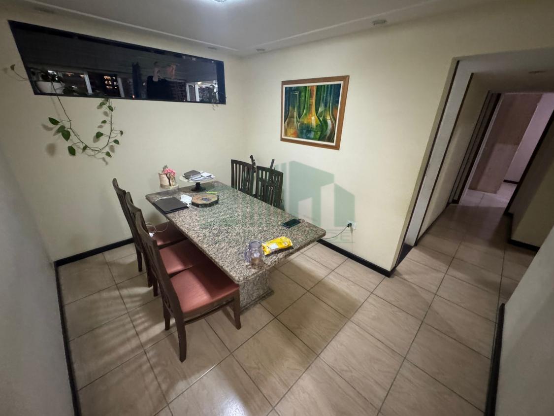 Apartamento à venda com 3 quartos, 107m² - Foto 7