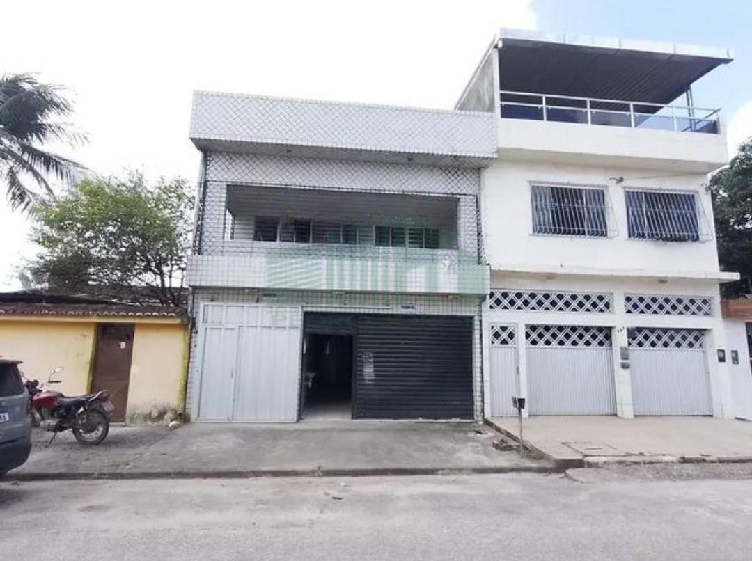 Casa à venda com 3 quartos, 400m² - Foto 1