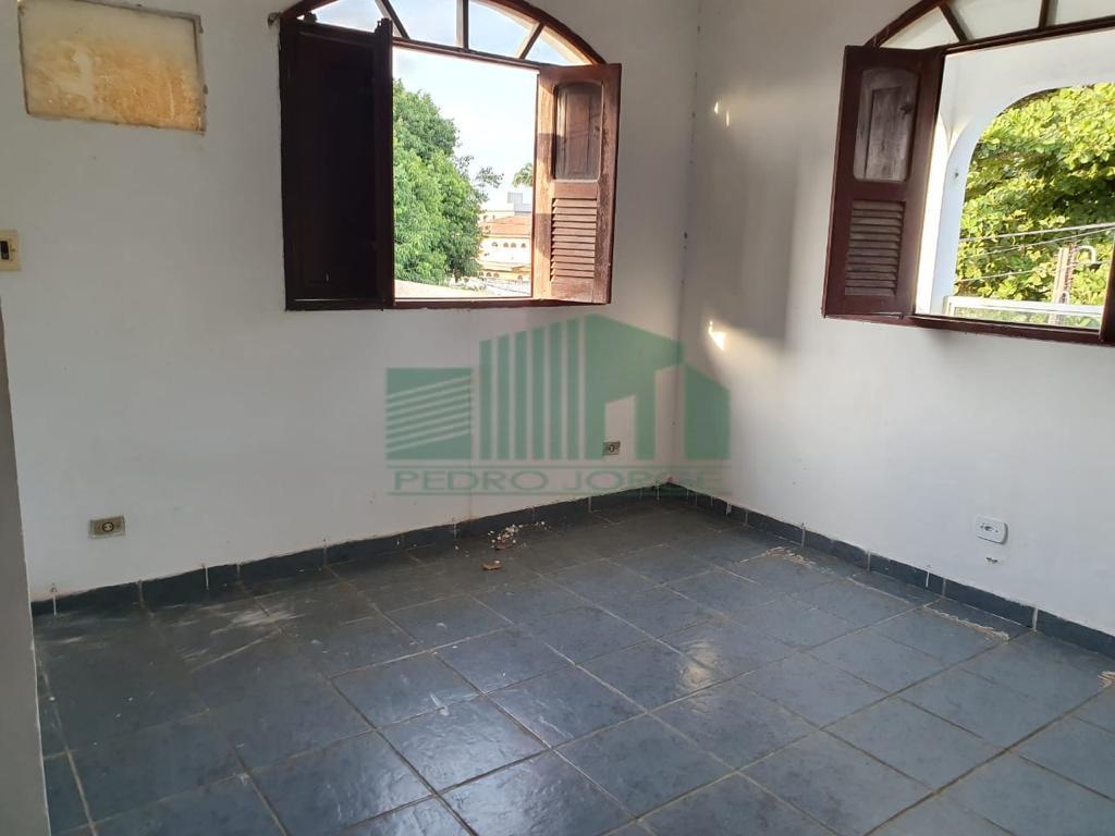 Casa à venda e aluguel com 7 quartos, 250m² - Foto 12