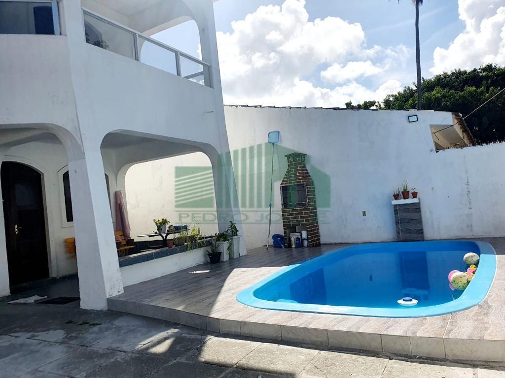 Casa à venda e aluguel com 7 quartos, 250m² - Foto 6