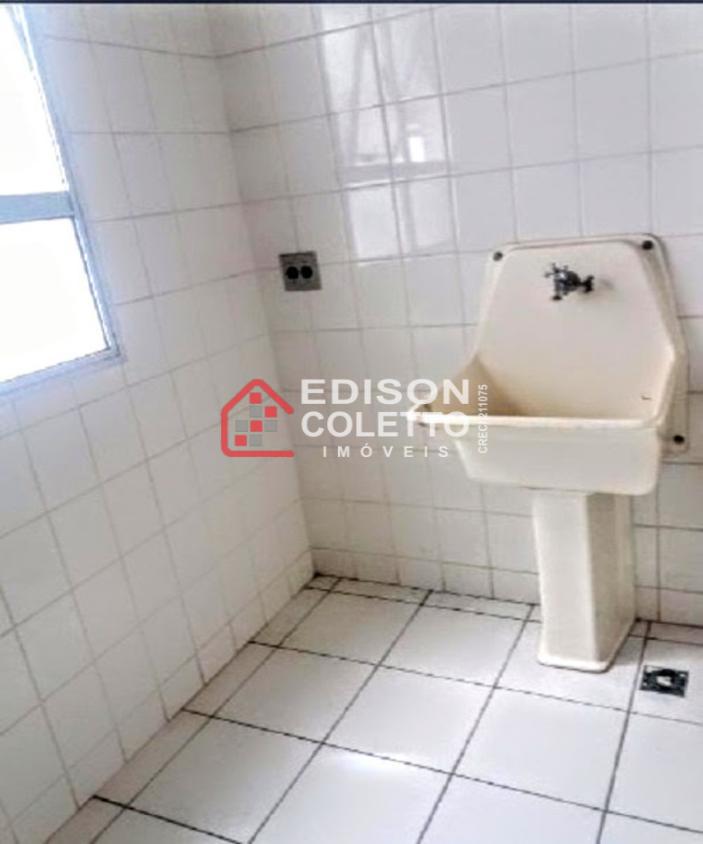 Apartamento à venda com 2 quartos, 55m² - Foto 19