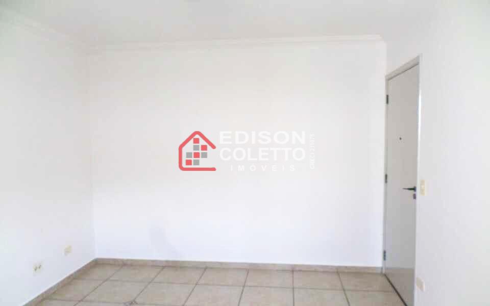 Apartamento à venda com 2 quartos, 55m² - Foto 6