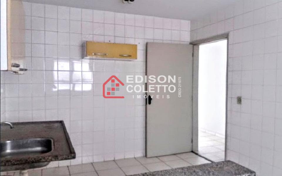 Apartamento à venda com 2 quartos, 55m² - Foto 15