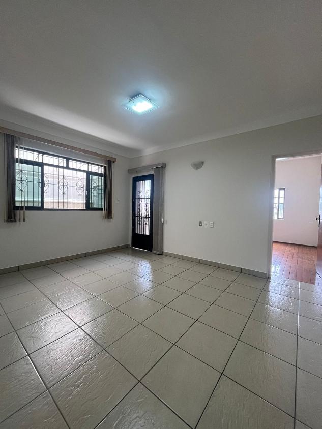 Casa à venda com 2 quartos, 170m² - Foto 7