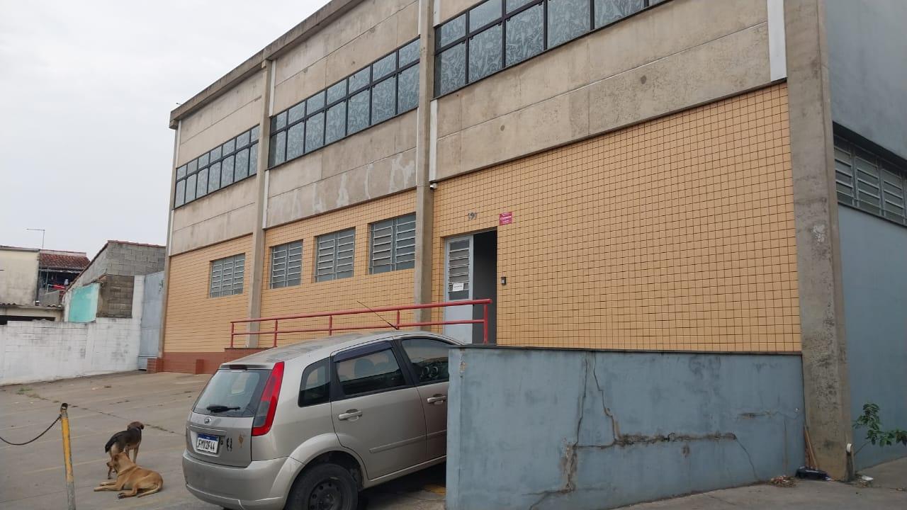 Depósito-Galpão-Armazém para alugar, 1000m² - Foto 2