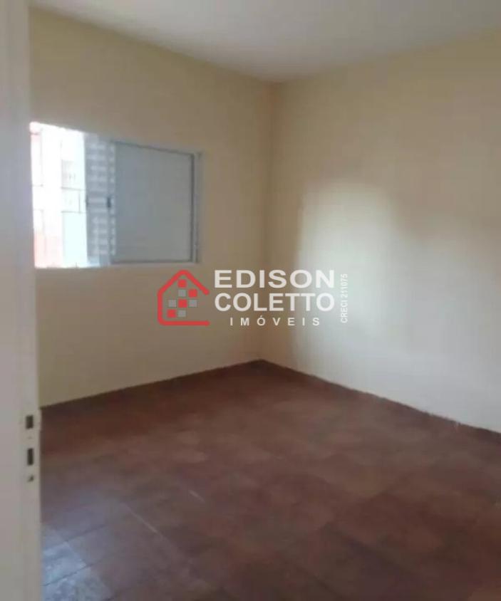 Casa à venda com 1 quarto, 73m² - Foto 5