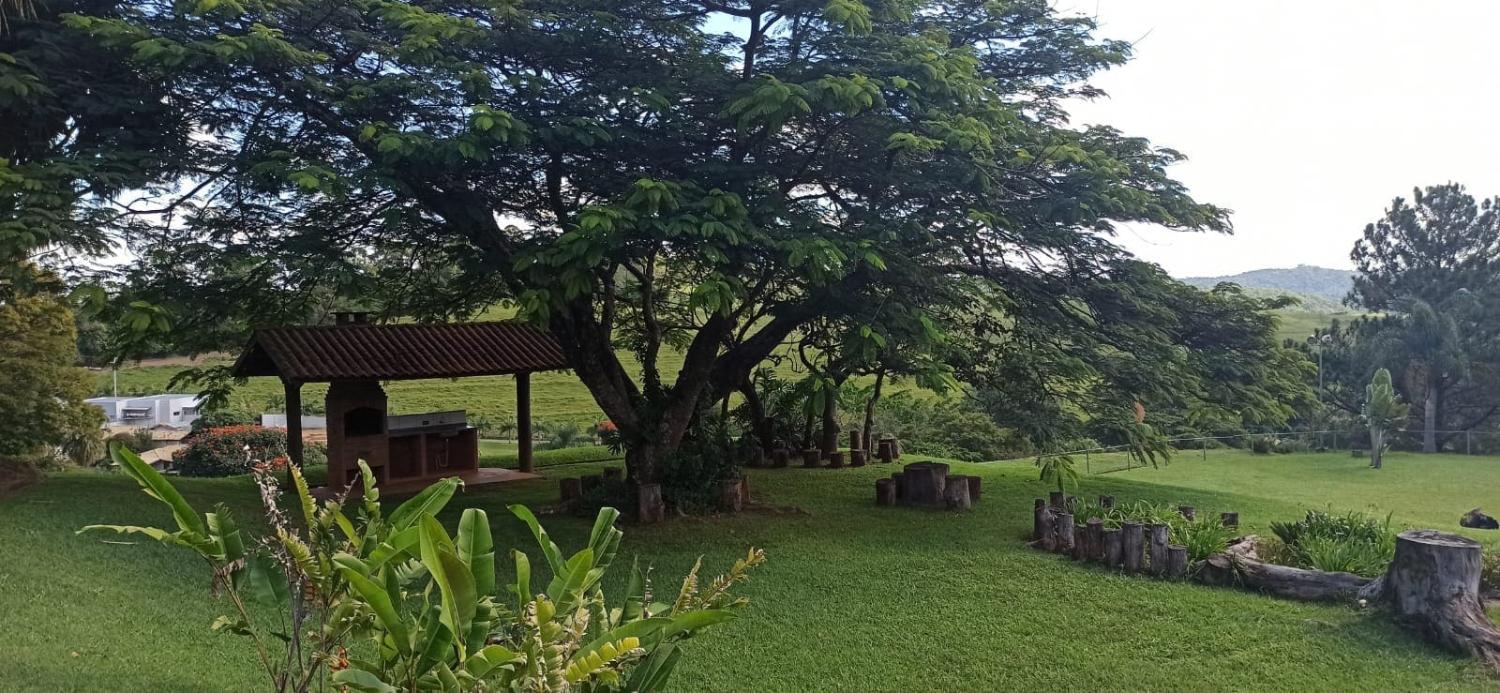 Casa de Condomínio à venda e aluguel com 4 quartos, 209m² - Foto 3