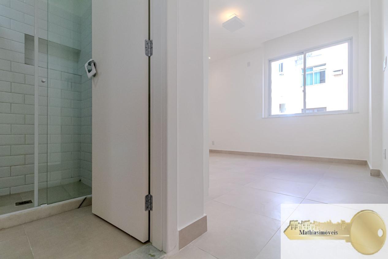 Apartamento à venda com 3 quartos, 135m² - Foto 22