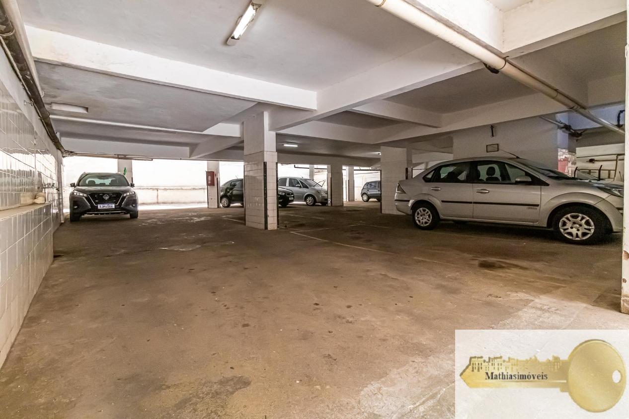 Apartamento à venda com 3 quartos, 135m² - Foto 26