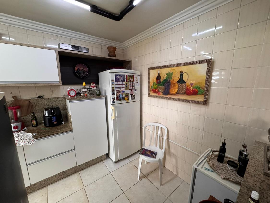 Apartamento à venda com 3 quartos, 93m² - Foto 8