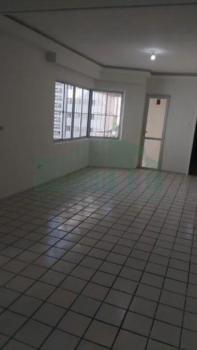 Apartamento à venda com 3 quartos, 145m² - Foto 1