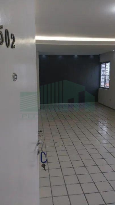 Apartamento à venda com 3 quartos, 145m² - Foto 5