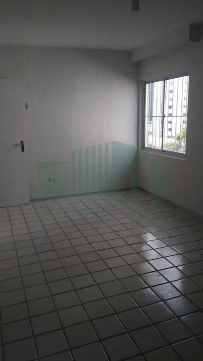 Apartamento à venda com 3 quartos, 145m² - Foto 11