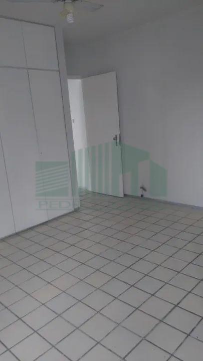 Apartamento à venda com 3 quartos, 145m² - Foto 8