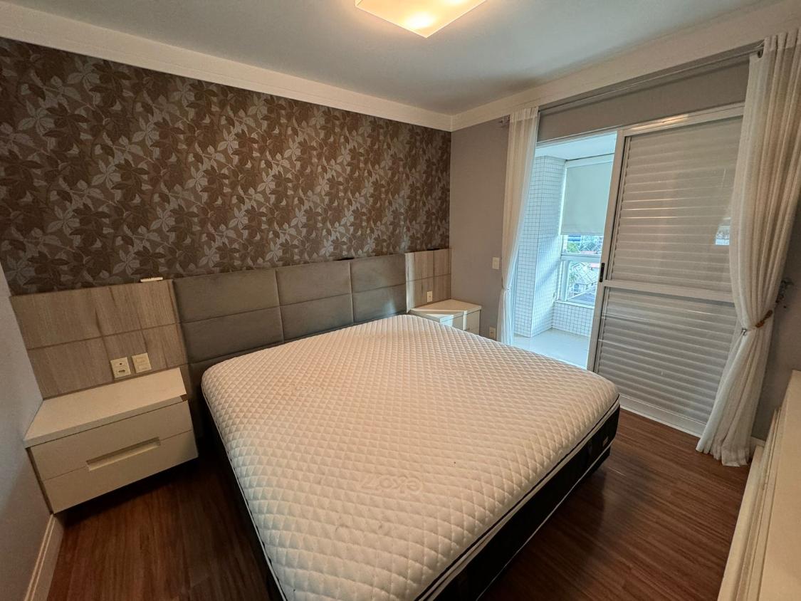 Apartamento à venda com 3 quartos, 139m² - Foto 12