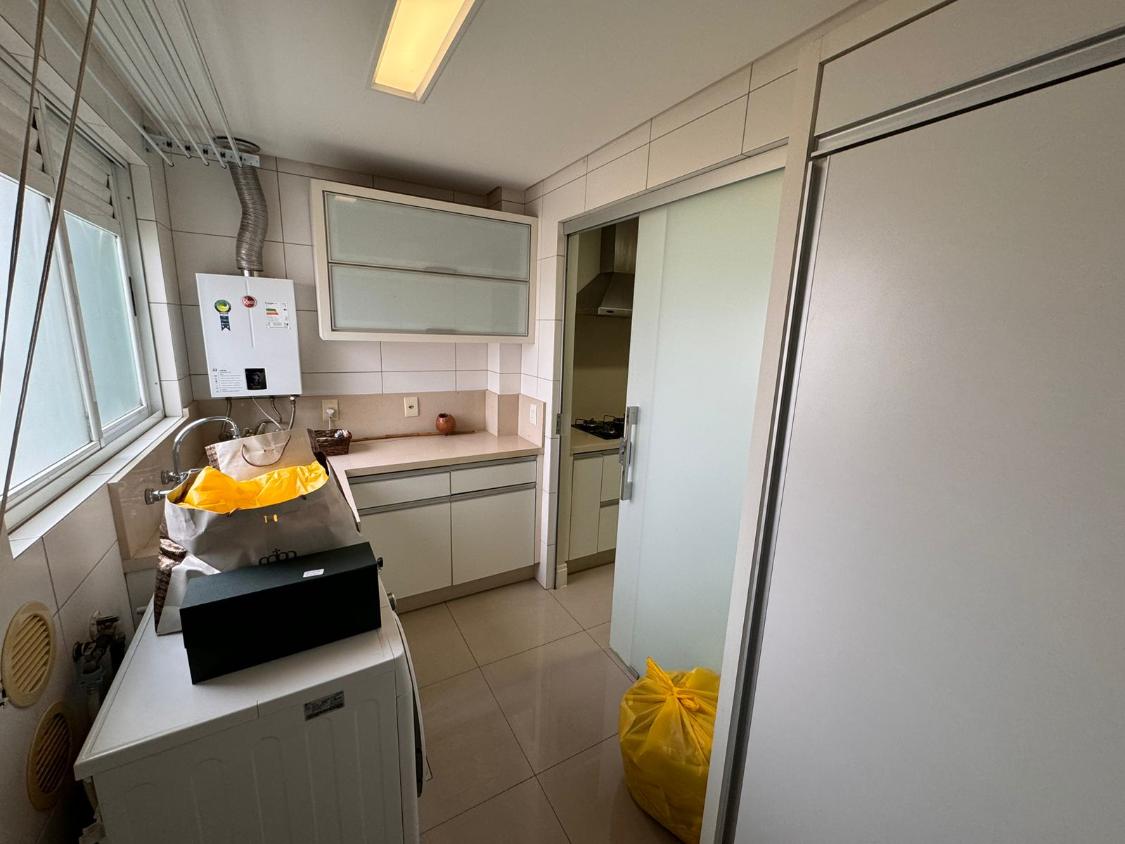 Apartamento à venda com 3 quartos, 139m² - Foto 16